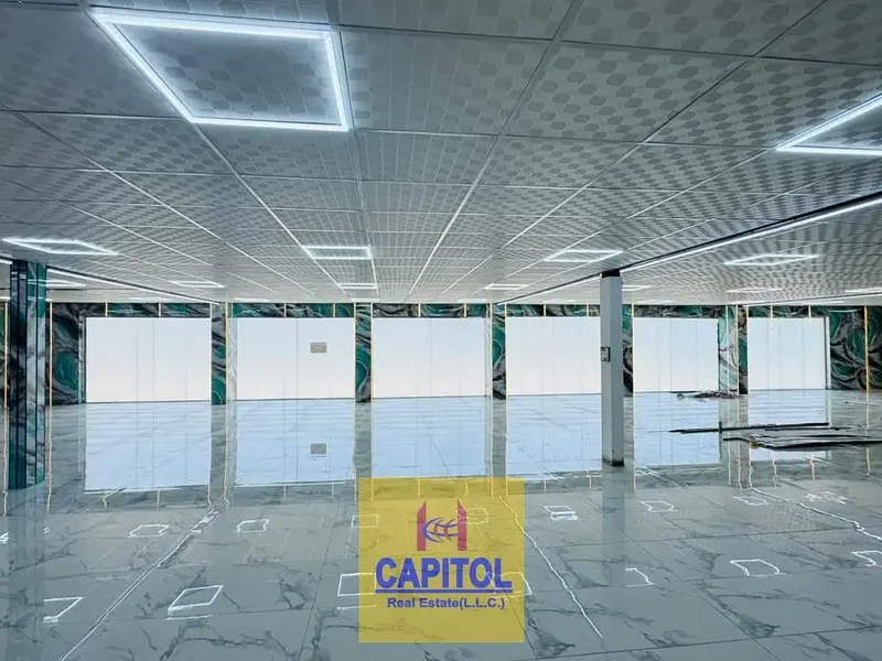 9,800 Sqft PRIME LOCATION COMMERCIAL WAREHOUSE/ SHOWROOM AVAILABLE