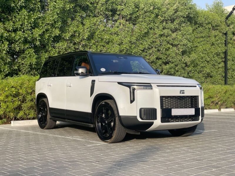 2027 ROX 01 All Round VIP 1.5 Litres 4 Cylinders Hybrid Engine White Orange Luxury SUV AWD