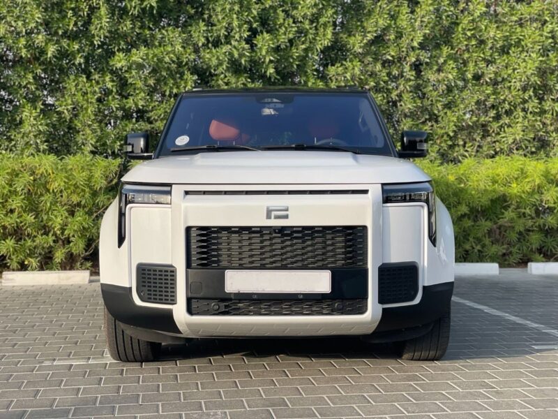 2027 ROX 01 All Round VIP 1.5 Litres 4 Cylinders Hybrid Engine White Orange Luxury SUV AWD