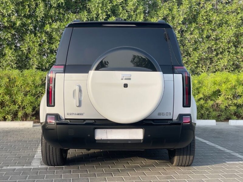 2027 ROX 01 All Round VIP 1.5 Litres 4 Cylinders Hybrid Engine White Orange Luxury SUV AWD