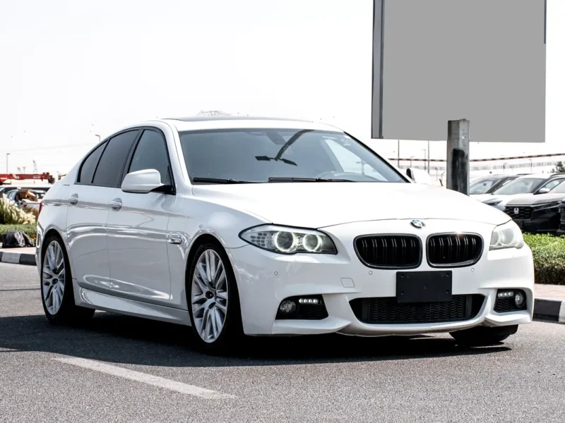 2011 BMW 5-Series 535i 3.0-liter TwinPower Turbo inline-6 Petrol Engine White Black Sedan