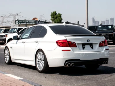 2011 BMW 5-Series 535i 3.0-liter TwinPower Turbo inline-6 Petrol Engine White Black Sedan