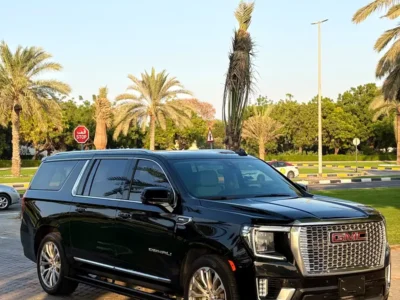2022 GMC Yukon Denali 6.2 Litres V8 Petrol Engine Black Beige SUV GCC Specs Automatic
