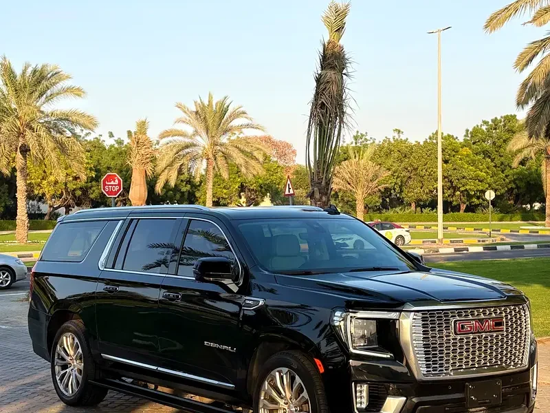 2022 GMC Yukon Denali 6.2 Litres V8 Petrol Engine Black Beige SUV GCC Specs Automatic