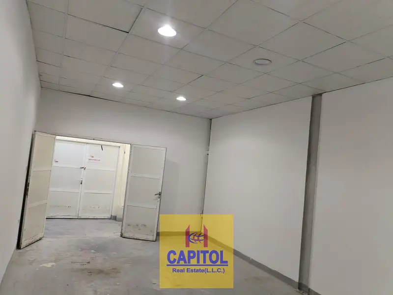 350 sqft Al Quoz 4 Your Extra Space Awaits – Mezzanine Storage for Rent