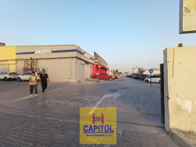 350 sqft Al Quoz 4 Your Extra Space Awaits – Mezzanine Storage for Rent