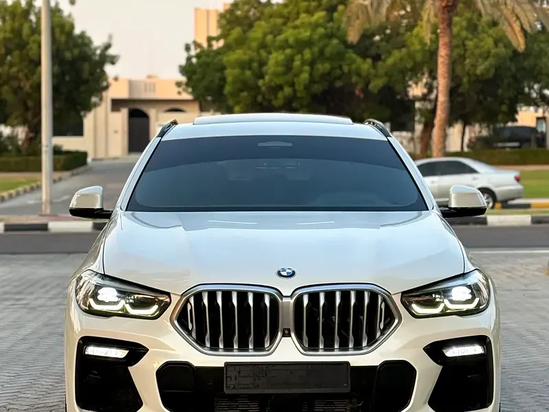 2020 BMW X6 xDrive40i M Sport 3.0L TwinPower Turbo inline-6 Engine White Red SUV GCC