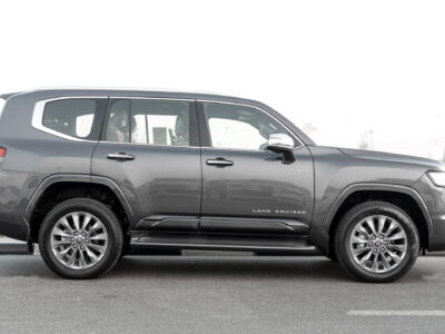 2026 Toyota Land Cruiser VXR 3.5L V6 Twin-Turbo Petrol Hybrid Engine Grey Red SUV GCC
