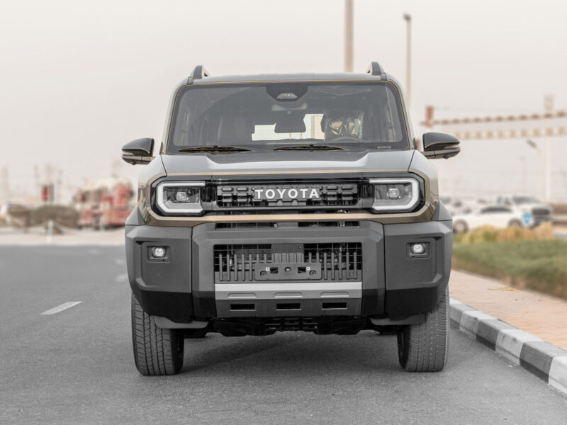2027 Toyota Land Cruiser FJ 2.7 Litres 4-Cylinder Petrol Engine Green Black SUV GCC Specs