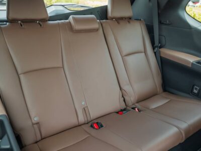 2027 Toyota Grand Highlander Platinum Hybrid MAX 2.4L 4 Cylinders Engine White Brown SUV