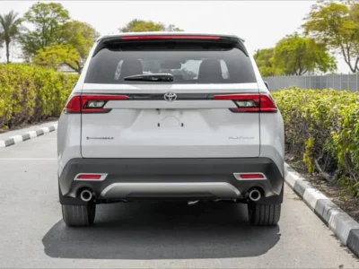 2027 Toyota Grand Highlander Platinum Hybrid MAX 2.4L 4 Cylinders Engine White Brown SUV