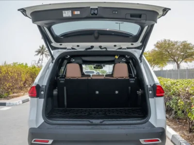 2027 Toyota Grand Highlander Platinum Hybrid MAX 2.4L 4 Cylinders Engine White Brown SUV