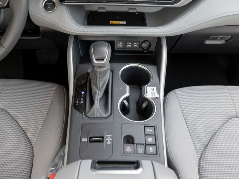 2027 Toyota Highlander GLE Hybrid 2.5 Litres 4 Cylinders Engine Grey-Grey SUV GCC Specs