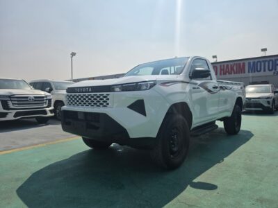 2027 TOYOTA HILUX SC 2.7L 4 Cylinders Petrol Engine White Red Pickup Truck Manual