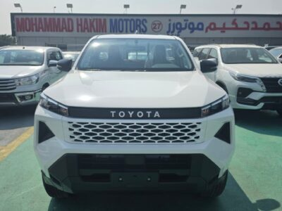 2027 TOYOTA HILUX SC 2.7L 4 Cylinders Petrol Engine White Red Pickup Truck Manual