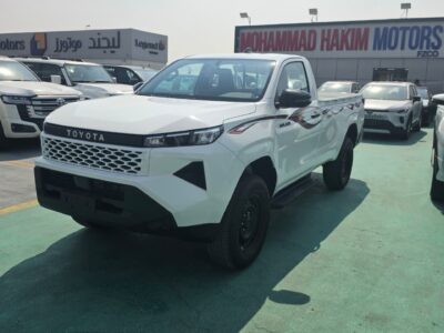2027 TOYOTA HILUX SC 2.7L 4 Cylinders Petrol Engine White Red Pickup Truck Manual