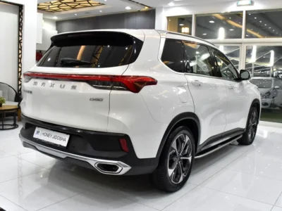 2023 Maxus D60 DCT Luxury 4 Cylinders Petrol Engine White Red SUV GCC Specs