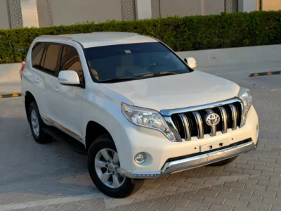 2016 Toyota Prado EXR 2.7 Litres 4-Cylinder Petrol Engine White Beige SUV GCC Specs