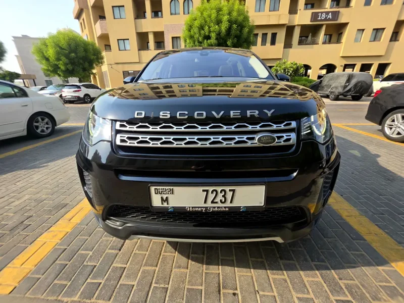 2018 Land Rover Discovery Sport HSE 4 Cylinders Engine Black Beige SUV GCC Specs