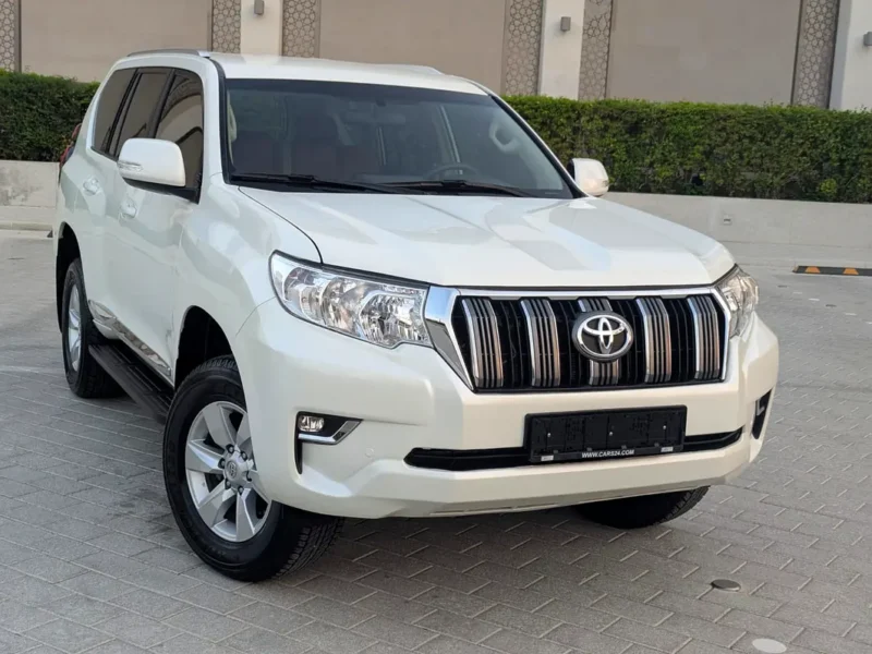 2018 Toyota Prado EXR 2.7 Litres 4-Cylinder Petrol Engine White Beige SUV GCC Specs