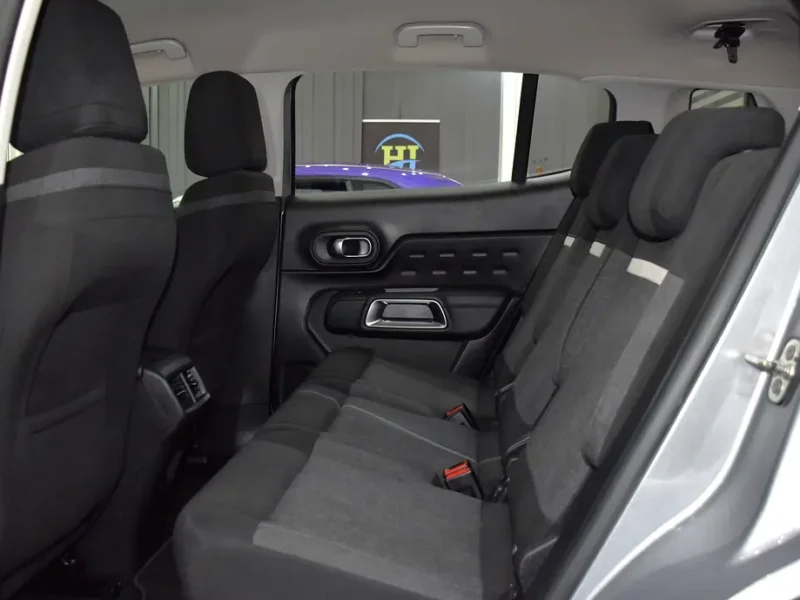 2023 Citroen C5 Aircross Live 4 Cylinders Petrol Engine Silver Black Crossover GCC Specs