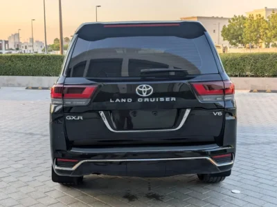 2017 Toyota Land Cruiser GXR Facelifted 2026 V8 4.5L Diesel Engine Black SUV GCC Specs