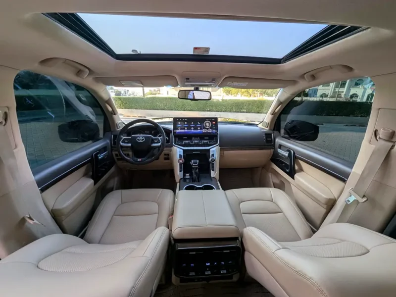 2015 Toyota Land Cruiser VXR 2026 Facelift 4.6L V8 Petrol Engine Black Beige SUV GCC