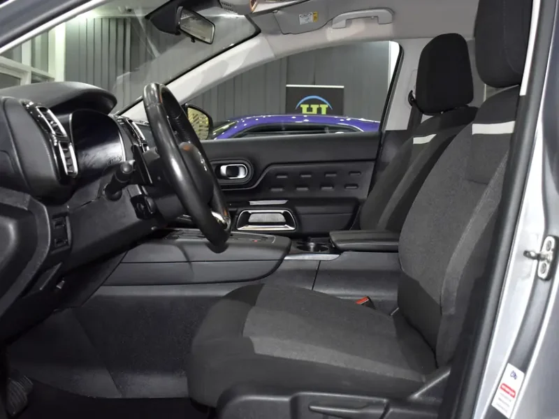 2023 Citroen C5 Aircross Live 4 Cylinders Petrol Engine Silver Black Crossover GCC Specs