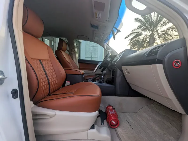 2018 Toyota Prado EXR 2.7 Litres 4-Cylinder Petrol Engine White Beige SUV GCC Specs