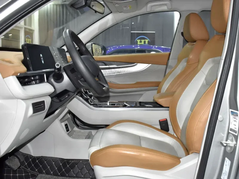 2025 Exeed LX Flagship 4 Cylinders Petrol Engine Silver Beige SUV GCC Specs Automatic