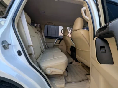 2016 Toyota Prado EXR 2.7 Litres 4-Cylinder Petrol Engine White Beige SUV GCC Specs