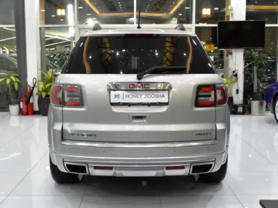 2014 GMC Acadia Denali 3.6 Litres 6 Cylinders Petrol Engine Silver Beige SUV GCC Specs