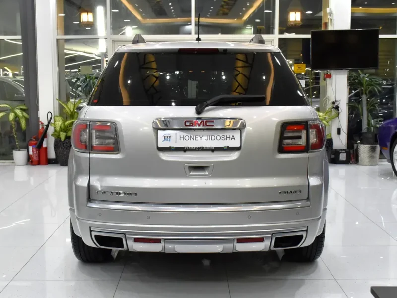 2014 GMC Acadia Denali 3.6 Litres 6 Cylinders Petrol Engine Silver Beige SUV GCC Specs