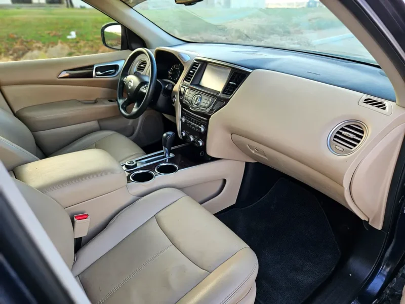 2016 Nissan Pathfinder Platinum 6 Cylinders Engine Blue Beige SUV GCC Specs Full Option