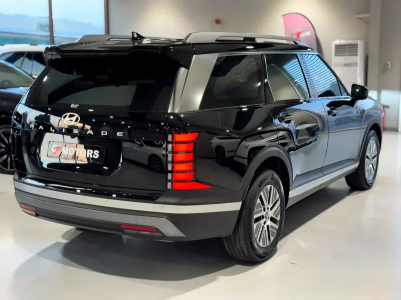 2026 Hyundai Palisade Calligraphy 2.5L Turbocharged 4-Cylinder Petrol Black Luxury SUV