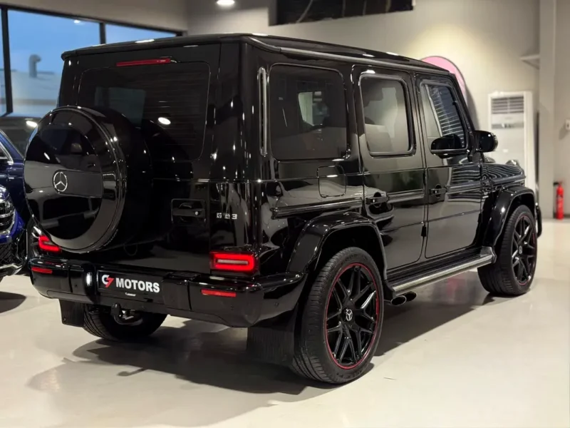 2020 Mercedes-Benz G-Class G 63 AMG 4.0L Twin-Turbocharged V8 Engine Black Red SUV