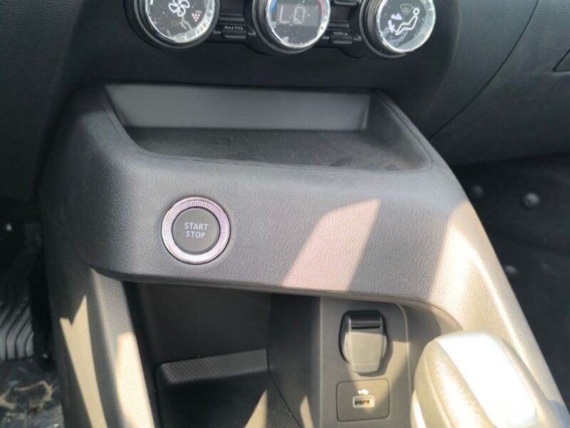 2027 Nissan Magnite SL 1.0 Liters 3 Cylinders Petrol Engine Blue Black SUV GCC Specs