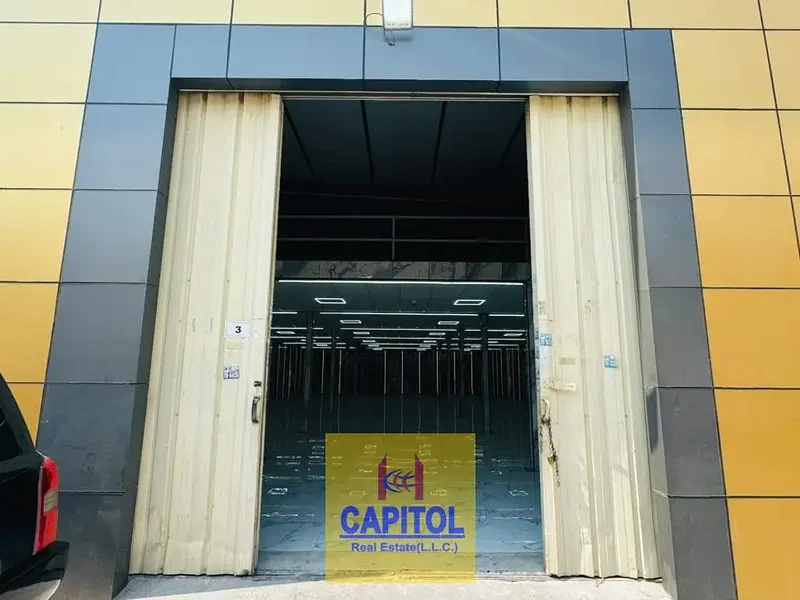 9,800 sqft PRIME LOCATION COMMERCIAL WAREHOUSE AVAILABLE FOR RENT ACCESSIBLE 24/7