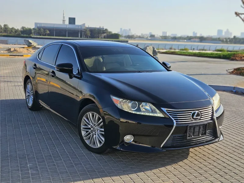 2013 Lexus ES-Series ES 350 6 Cylinders Petrol Engine Black Beige Sedan American Specs