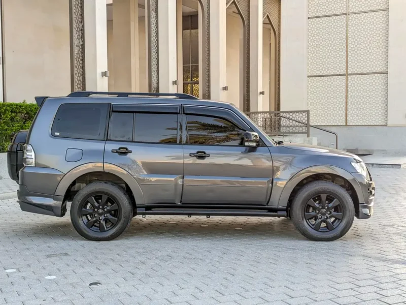 2017 Mitsubishi Pajero GLS Medium Line 6 Cylinders Petrol Engine Grey Beige SUV GCC