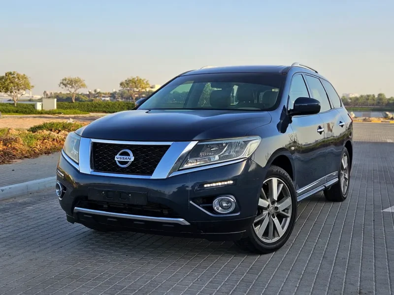 2016 Nissan Pathfinder Platinum 6 Cylinders Engine Blue Beige SUV GCC Specs Full Option