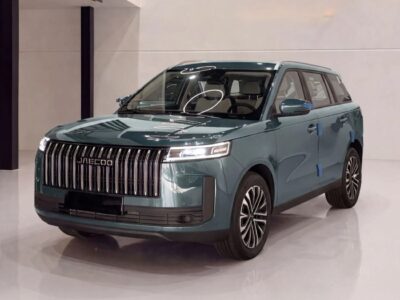 2027 Jaecoo J5 Elite 1.5 Litres 4 Cylinders Petrol Engine Blue Beige SUV GCC Specs