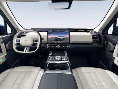 2027 Jetour G700 Top Fire 2.0T Plug-in Hybrid 4 Cylinders Engine White Beige SUV