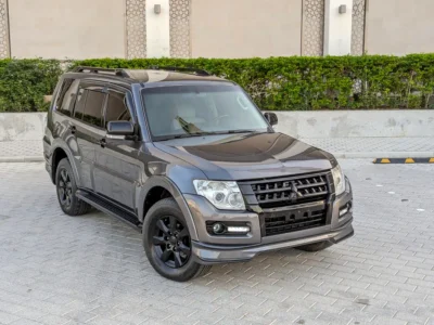 2017 Mitsubishi Pajero GLS Medium Line 6 Cylinders Petrol Engine Grey Beige SUV GCC