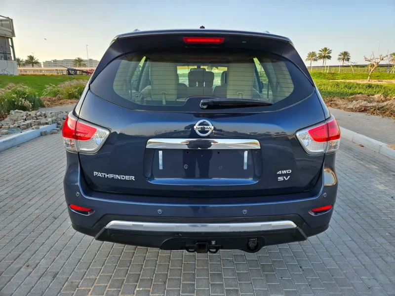 2016 Nissan Pathfinder Platinum 6 Cylinders Engine Blue Beige SUV GCC Specs Full Option