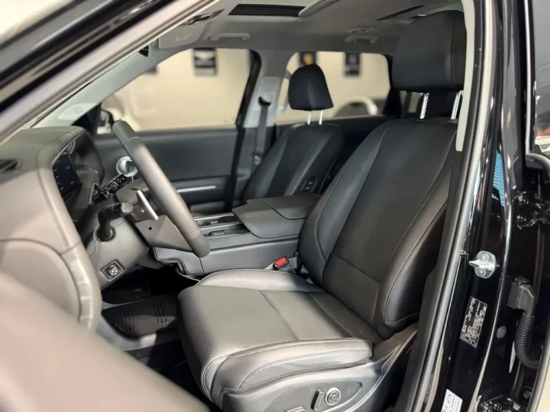 2026 Hyundai Palisade Calligraphy 2.5L Turbocharged 4-Cylinder Petrol Black Luxury SUV