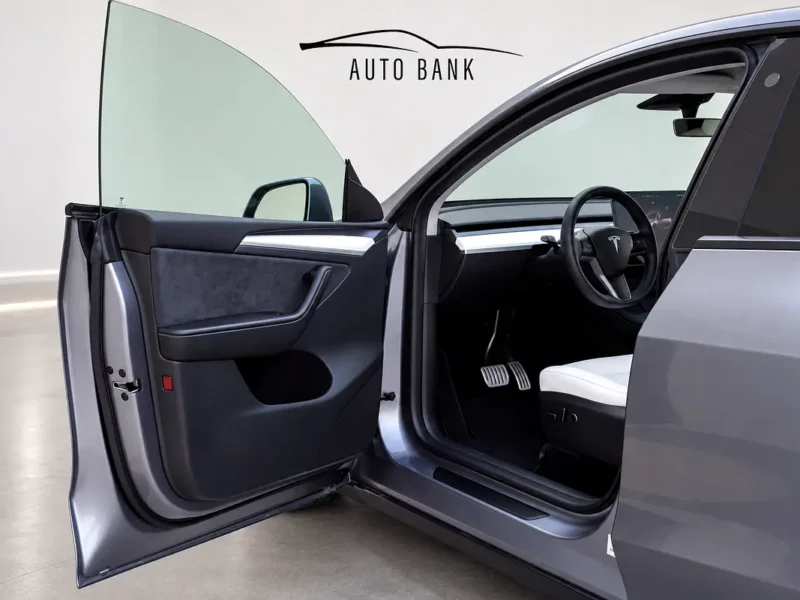 2024 Tesla Model Y Performance Grey White All-Electric Dual-Motor AWD SUV GCC Specs