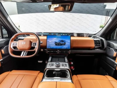 2027 Jetour G700 Flagship 2.0 Litres Plug-in Hybrid 4 Cylinders Engine White Brown SUV