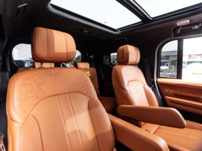 2027 Jetour G700 Flagship 2.0 Litres Plug-in Hybrid 4 Cylinders Engine White Brown SUV