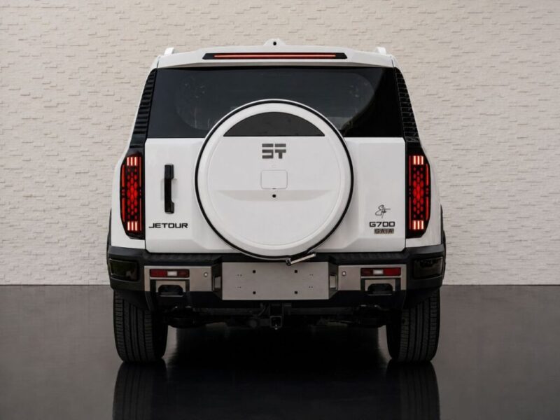 2027 Jetour G700 Flagship 2.0 Litres Plug-in Hybrid 4 Cylinders Engine White Brown SUV
